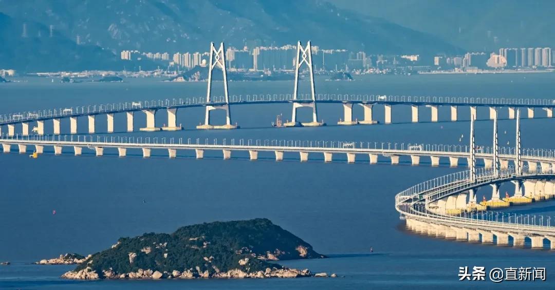 探索未來，2025新澳門正版免費資本車的時代來臨，2025新澳門正版免費資本車時代，探索未來的機遇與挑戰(zhàn)